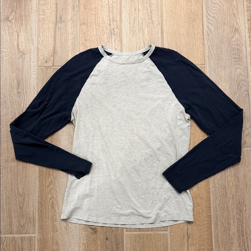 Lululemon Mens Long sleeve size Small
